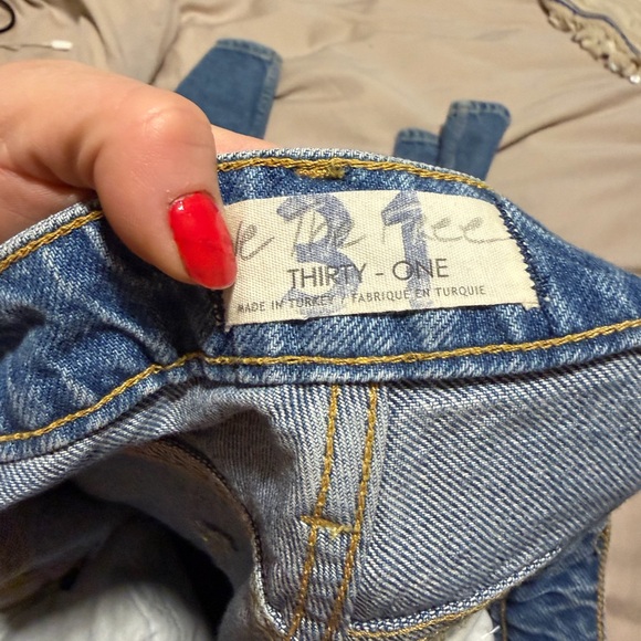 NWT Free People Thirty-One Distressed Blue Straight Leg Jeans - Picture 4 of 5